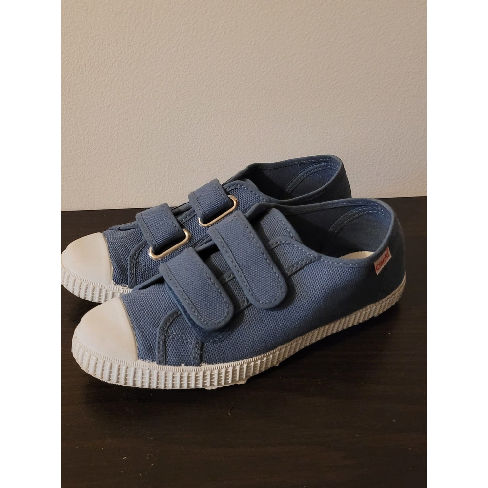 Cienta Basquett Velcro Sneaker women's size 5.5